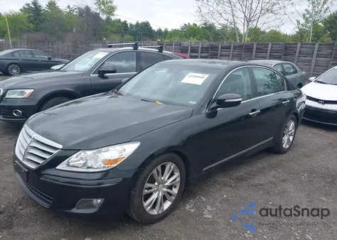 2010 Hyundai Genesis 4.6 z USA, uszkodzony, nr VIN KMHGC4DF8AU080830